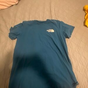 North The face shirt size  M